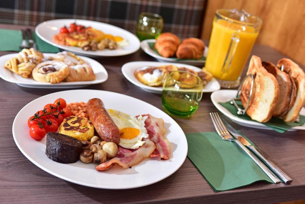 The Townhouse Aberfeldy - Rooms & Breakfast Dış mekan fotoğraf